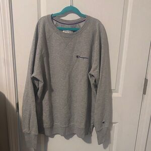 Champion Women's Gray Sweatshirt